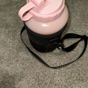 Hydro jug water bottle 73oz